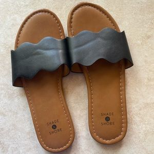 target sandals - great condition